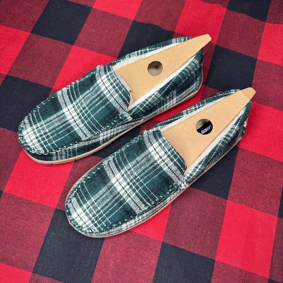 NWT Lands End Mens Fuzzy Lined Plaid Flannel Moccasin Slippers Size 10 - Picture 6 of 11